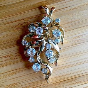 Vintage Rhodium Plated Rhinestone Ribbon Fern Brooch